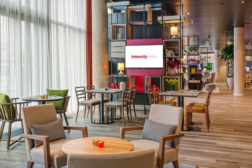 Intercityhotel Saarbrucken 40/50