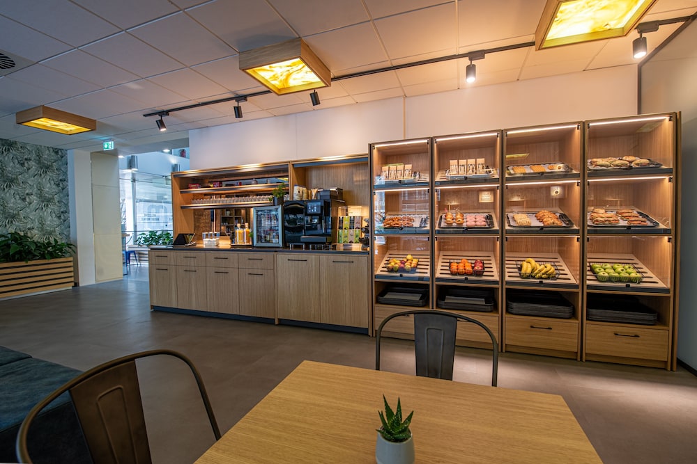 Roomingtons Munich Airport 33/46