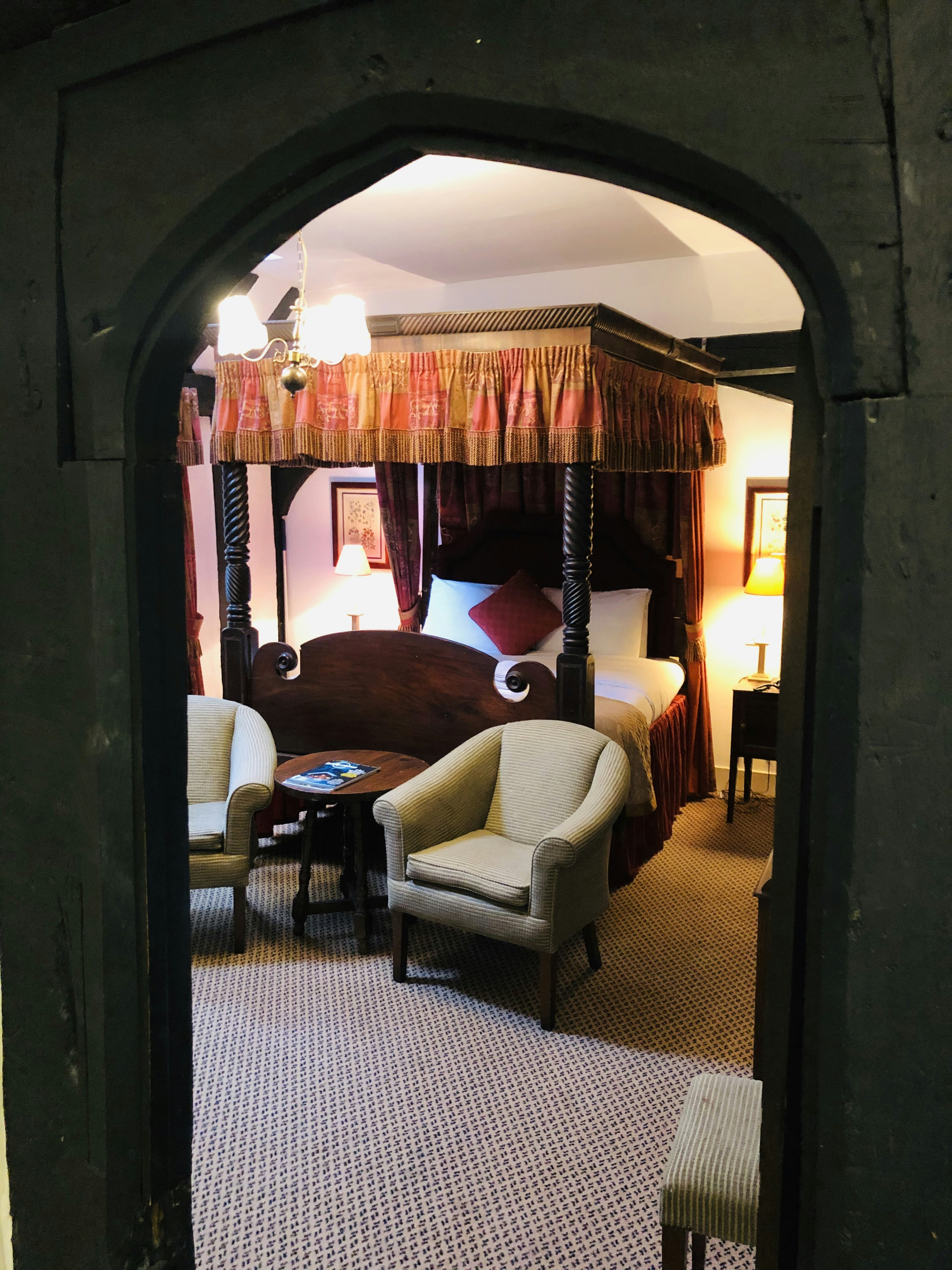 Brook Red Lion Hotel 39/49