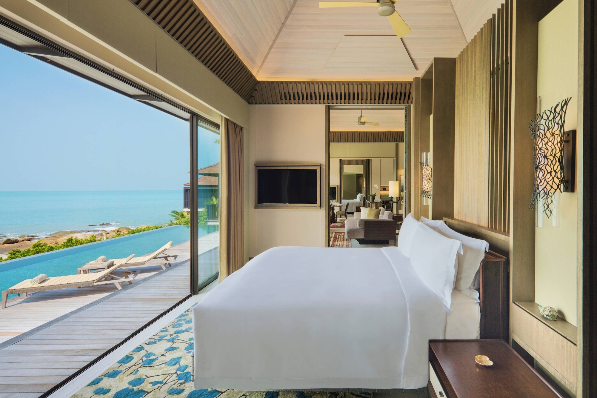 1 Bedroom, Luxury, Villa, King Bed, Ocean Front, Balcony