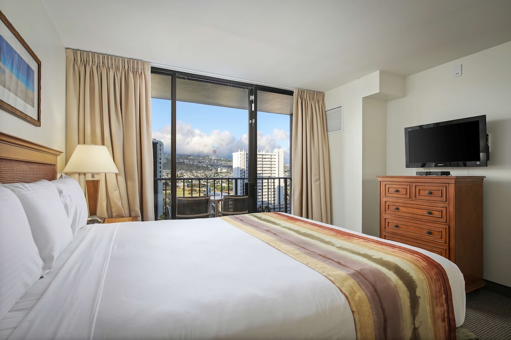 1 BEDROOM, SUPERIOR, SUITE