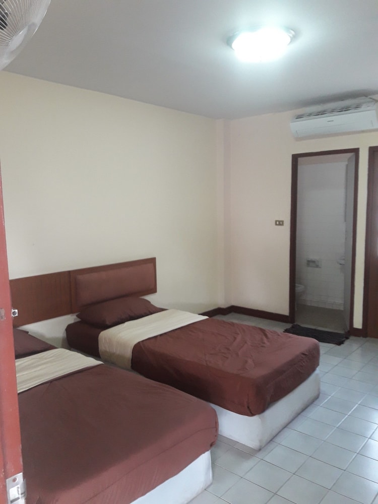 Inter Inn Chiangmai 10/25