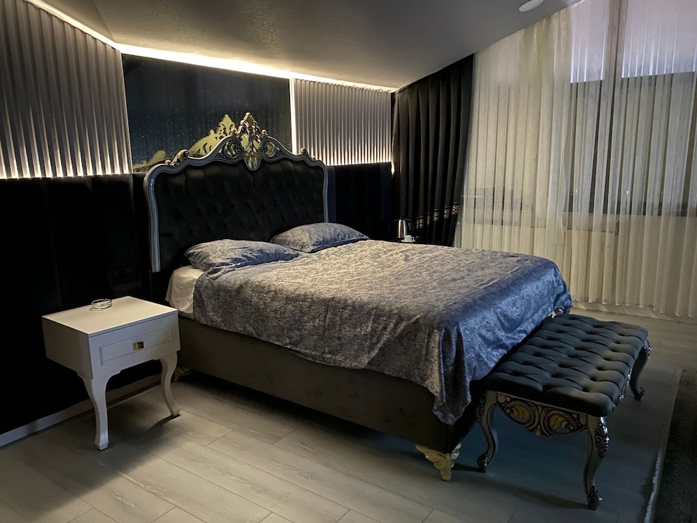 Grand Zara Hotel 29/49