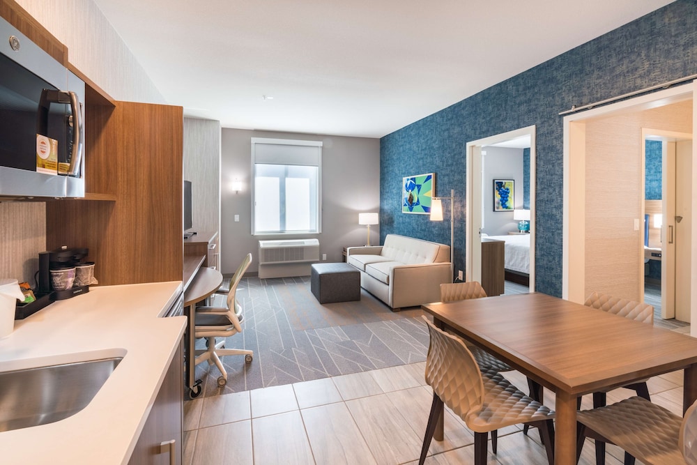 Home2 Suites by Hilton Temecula, CA 30/50
