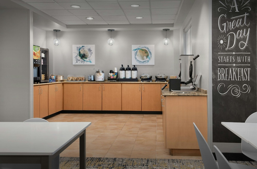 Towneplace Suites Suffolk Chesapeake 8/54
