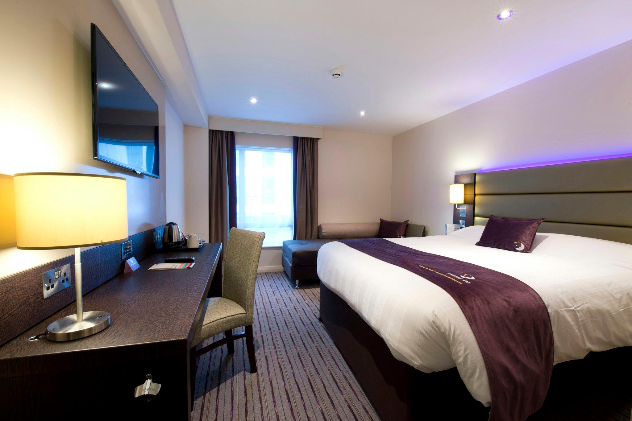 Wet, Double Bed, Accessible