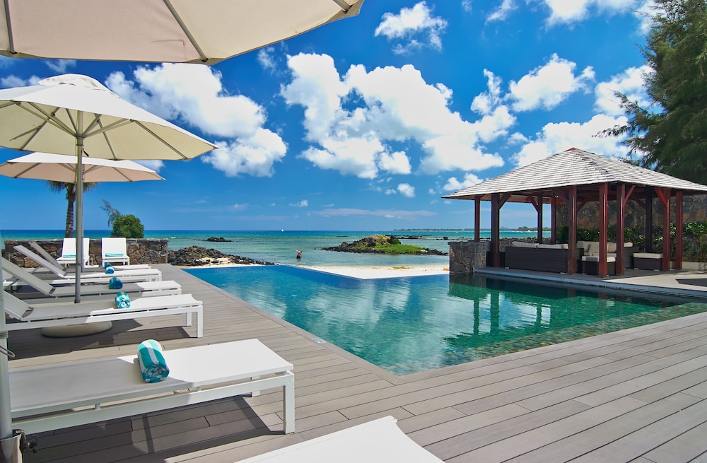 Bon Azur Beachfront Suites Penthouses By Lov 64/78