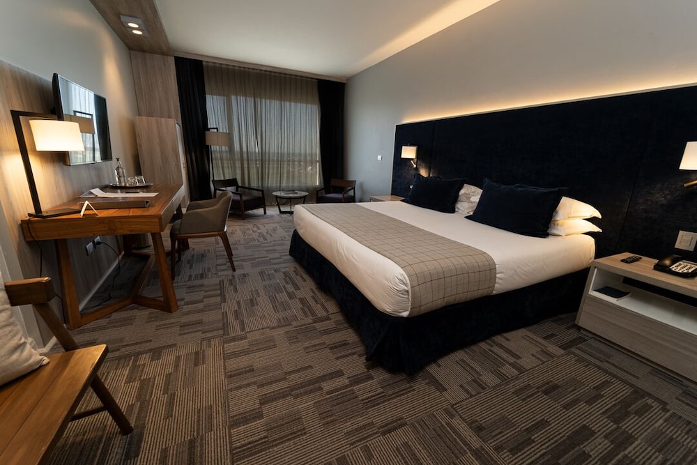 Hotel Parada Linares 15/50