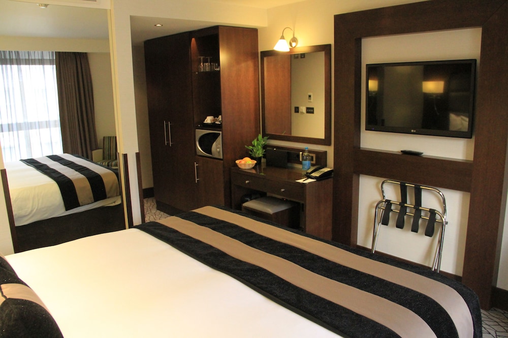 Park Grand London Kensington 18/28