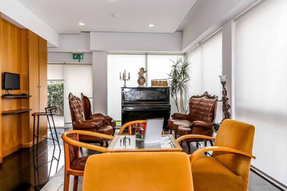 Columbano Hotel Residencial 36/50
