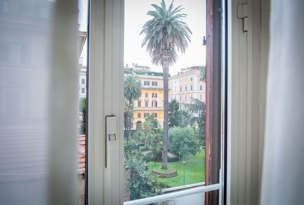 Hotel Capitolium Town House Suite 4/55