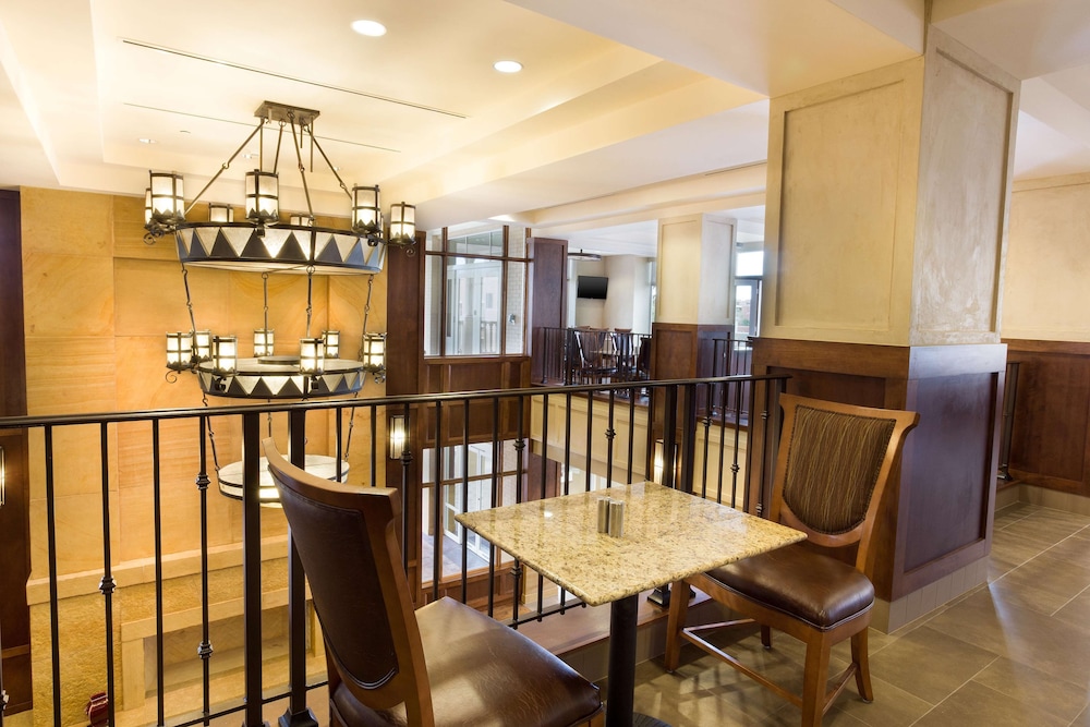 Drury Plaza Hotel In Santa Fe 36/50