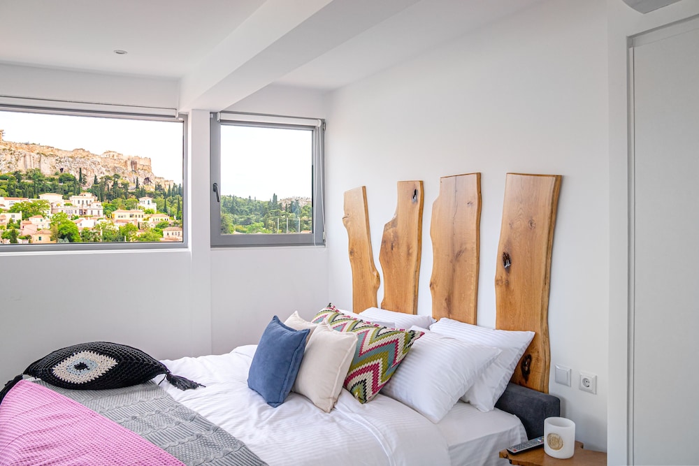 Mythos Luxury Suites 19/50