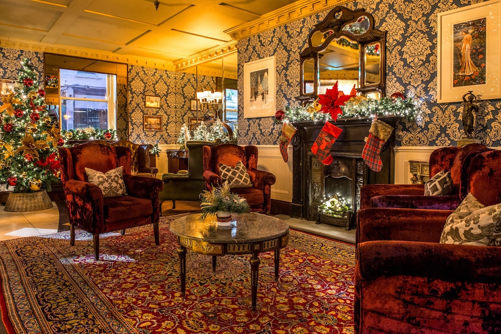 Benners Hotel 35/56