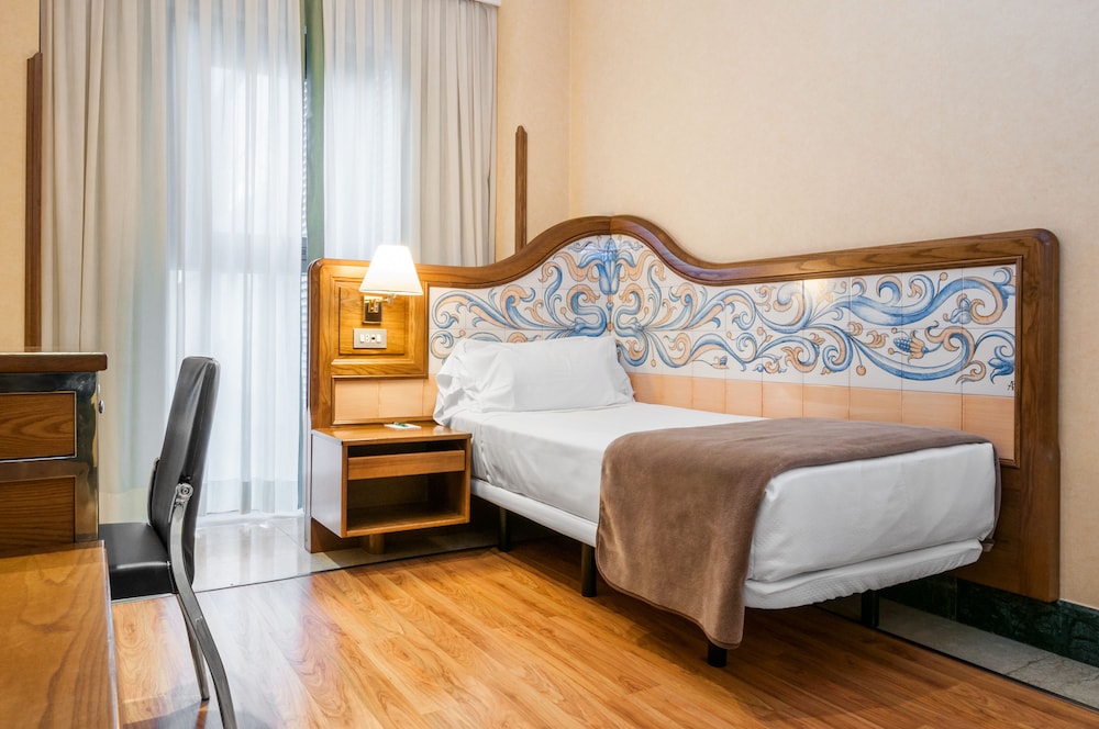 HOTEL JULIA 21/48