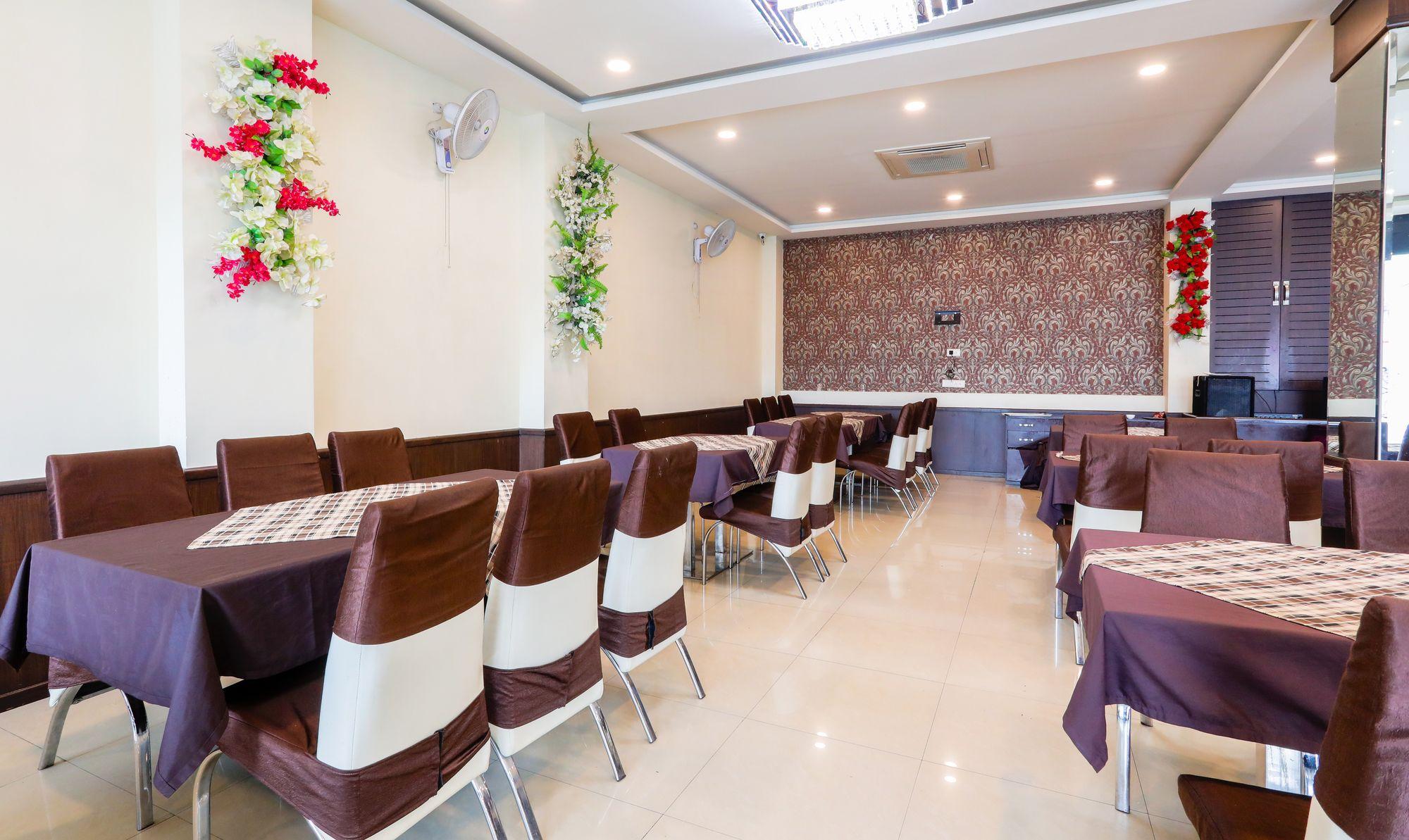 Super Townhouse Divya Palace 61/69