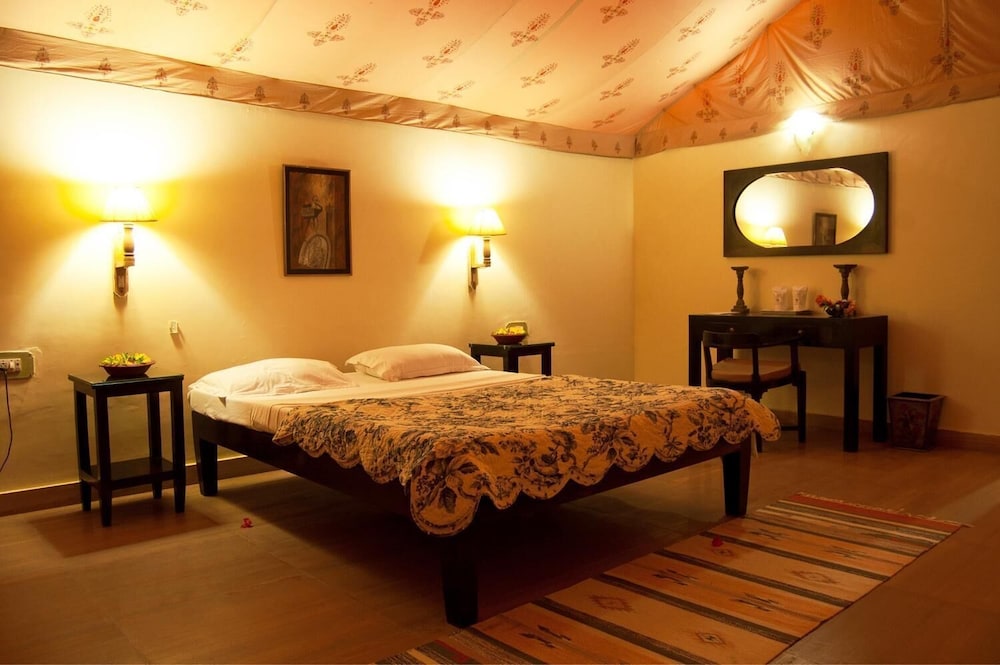 MIRVANA NATURE RESORTS 10/43