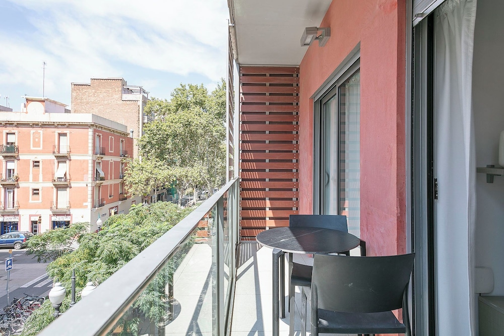 Lugaris Rambla 72/79
