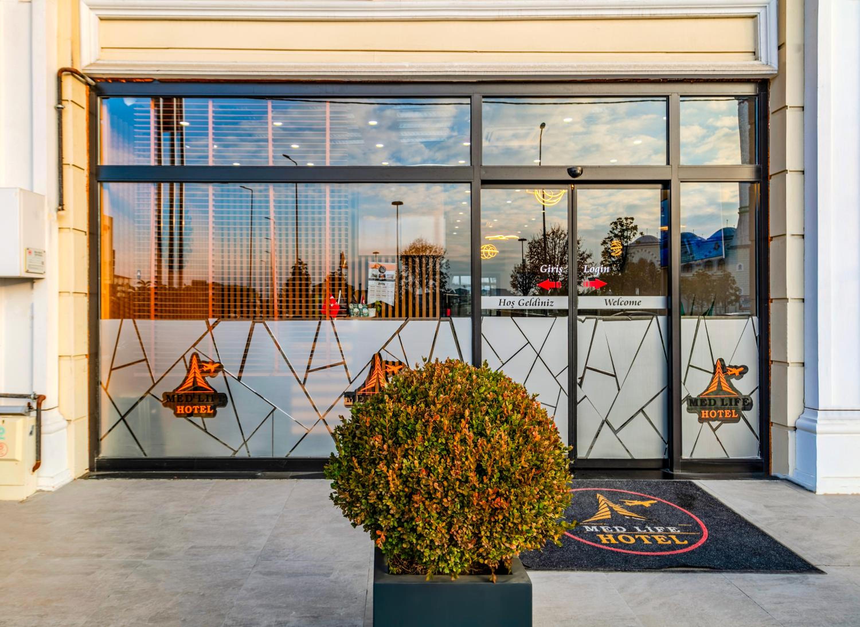Med Life Hotel 5/36