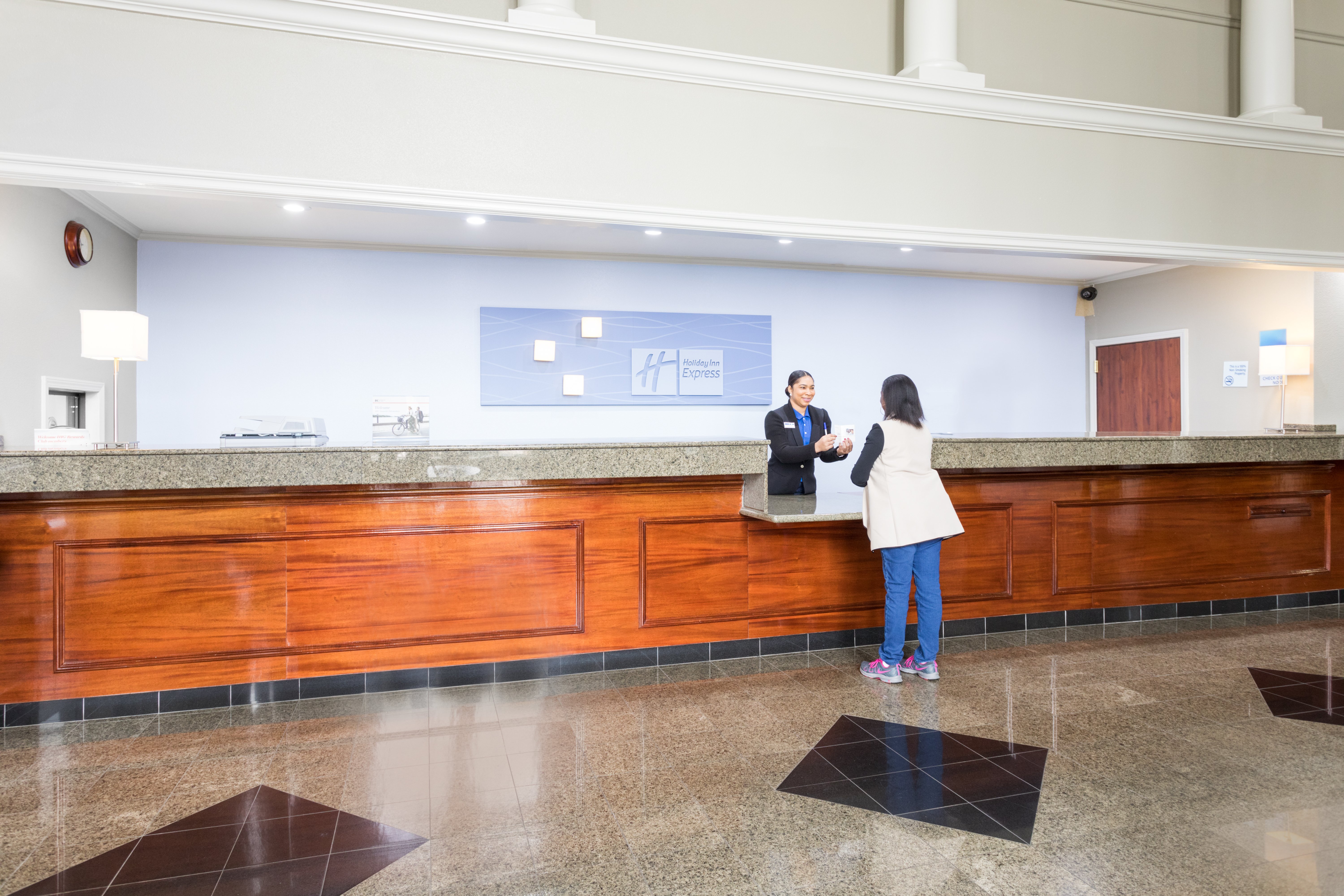 Holiday Inn Express Hotel And Suites Lake Charles 8/58