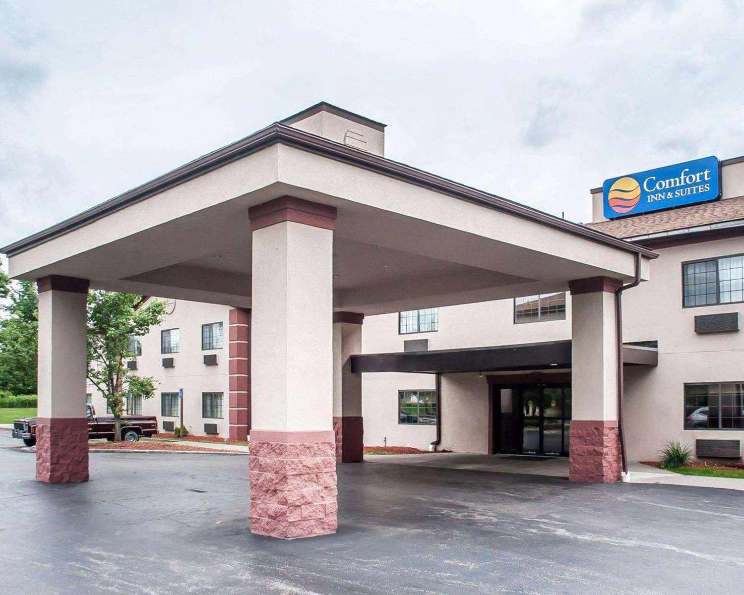 Comfort Inn & Suites Hamburg - Buffalo South 29/29