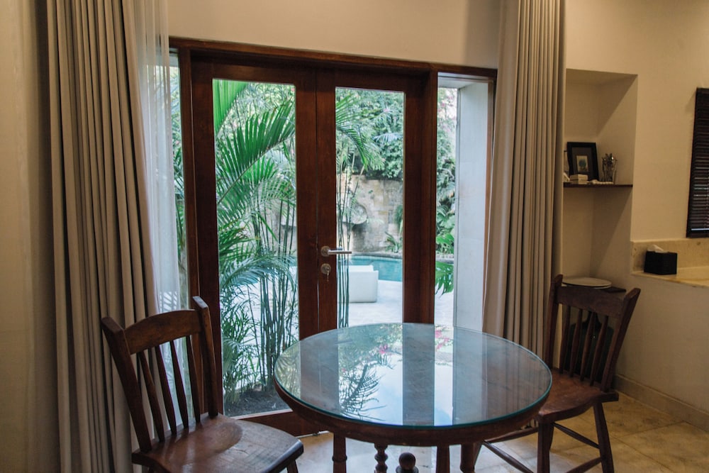 Kresna Suites By Villa Kresna 65/77
