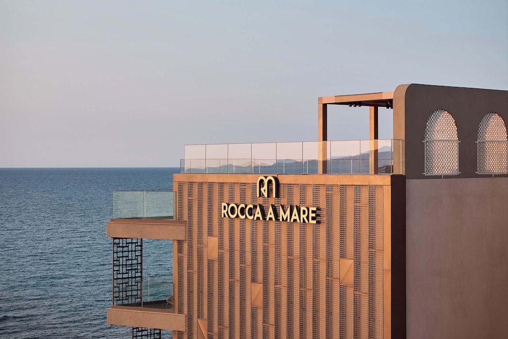 Rocca a Mare Heraklion - Handwritten Collection 45/50