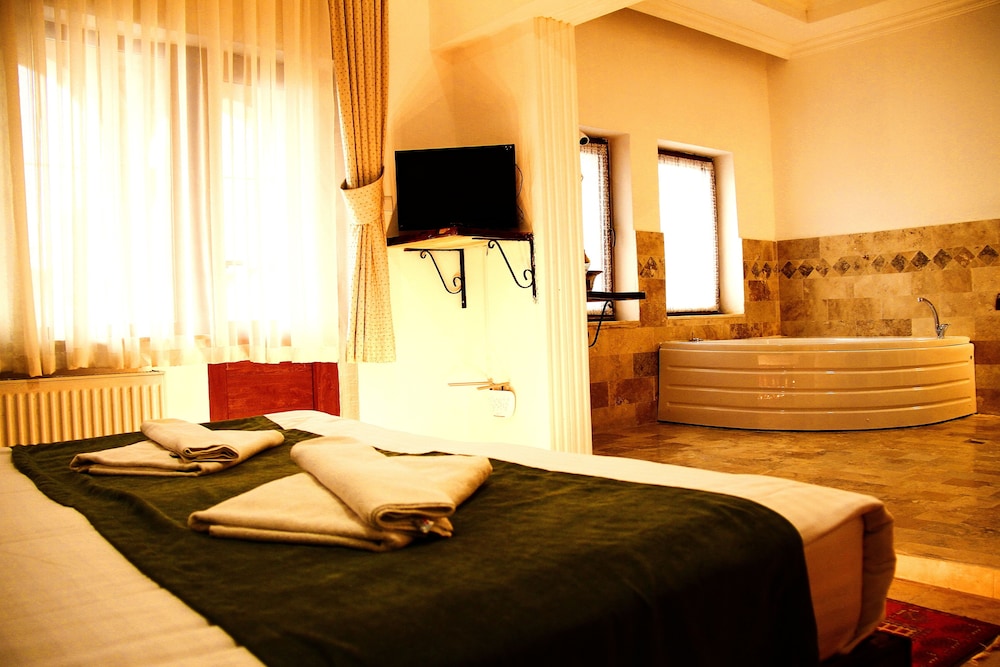 Kufe Hotel 11/47