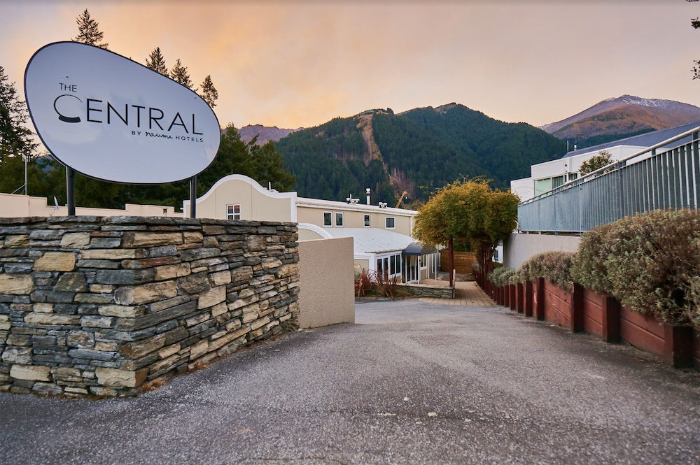 The Central Private Hotel By Naumi Hotels 3/53