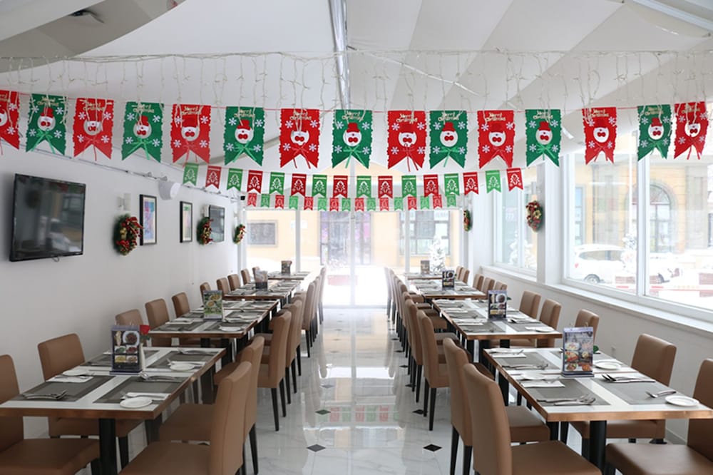 restaurant cafeteria