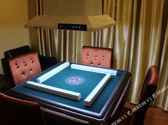 Green Island Holiday Hotel 54/59