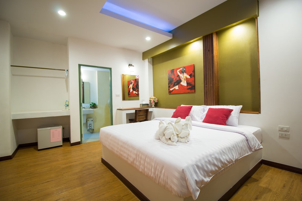 ROOM, GUEST HOUSE