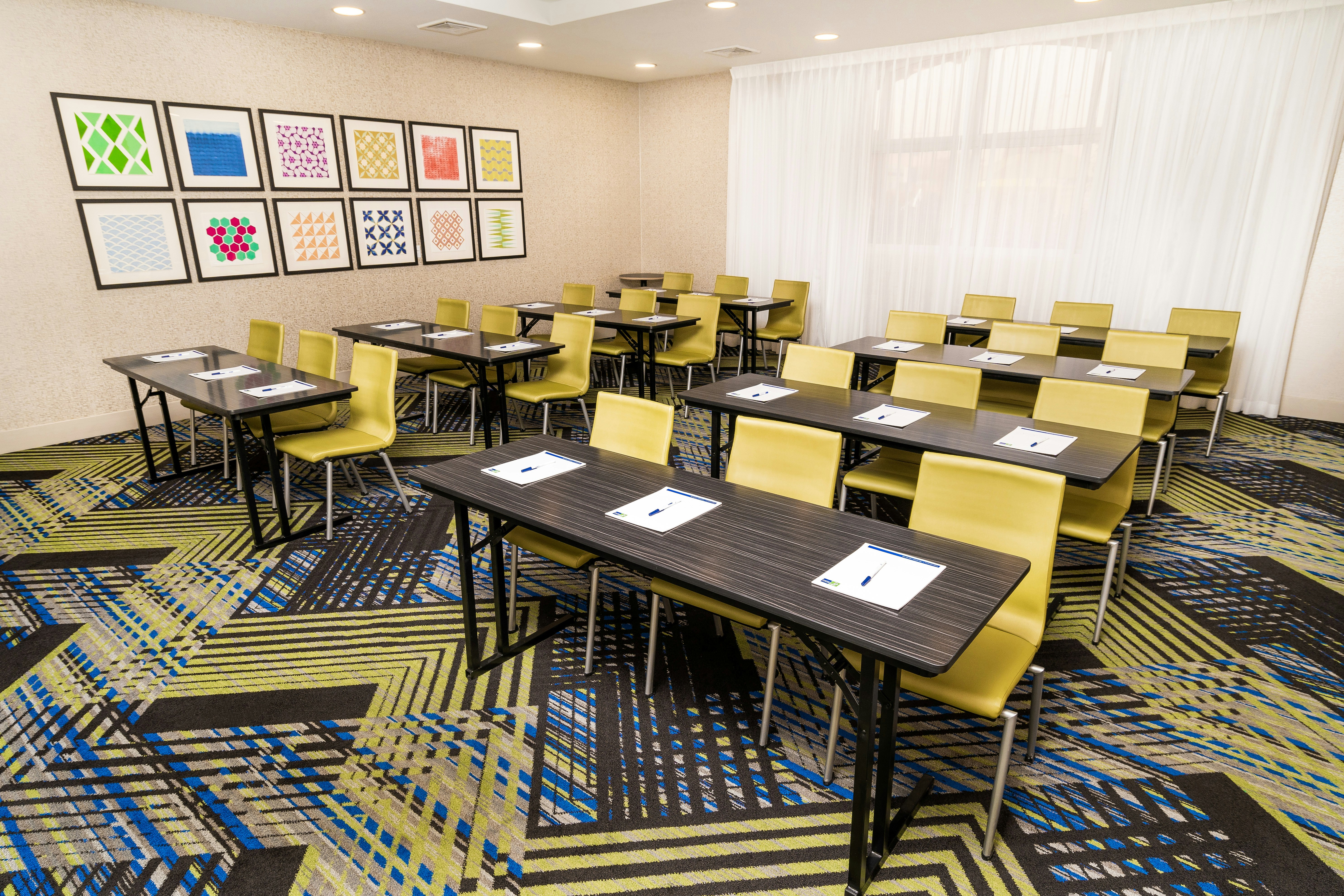 Holiday Inn Express & Suites Las Vegas SW Spring Valley, an IHG Hotel 43/55