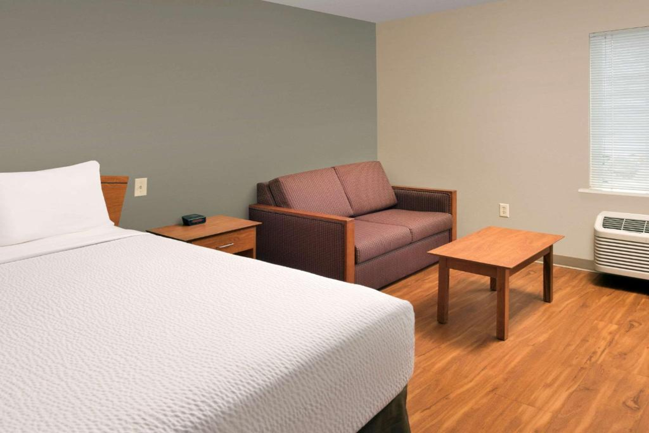 WoodSpring Suites Louisville Clarksville 11/18