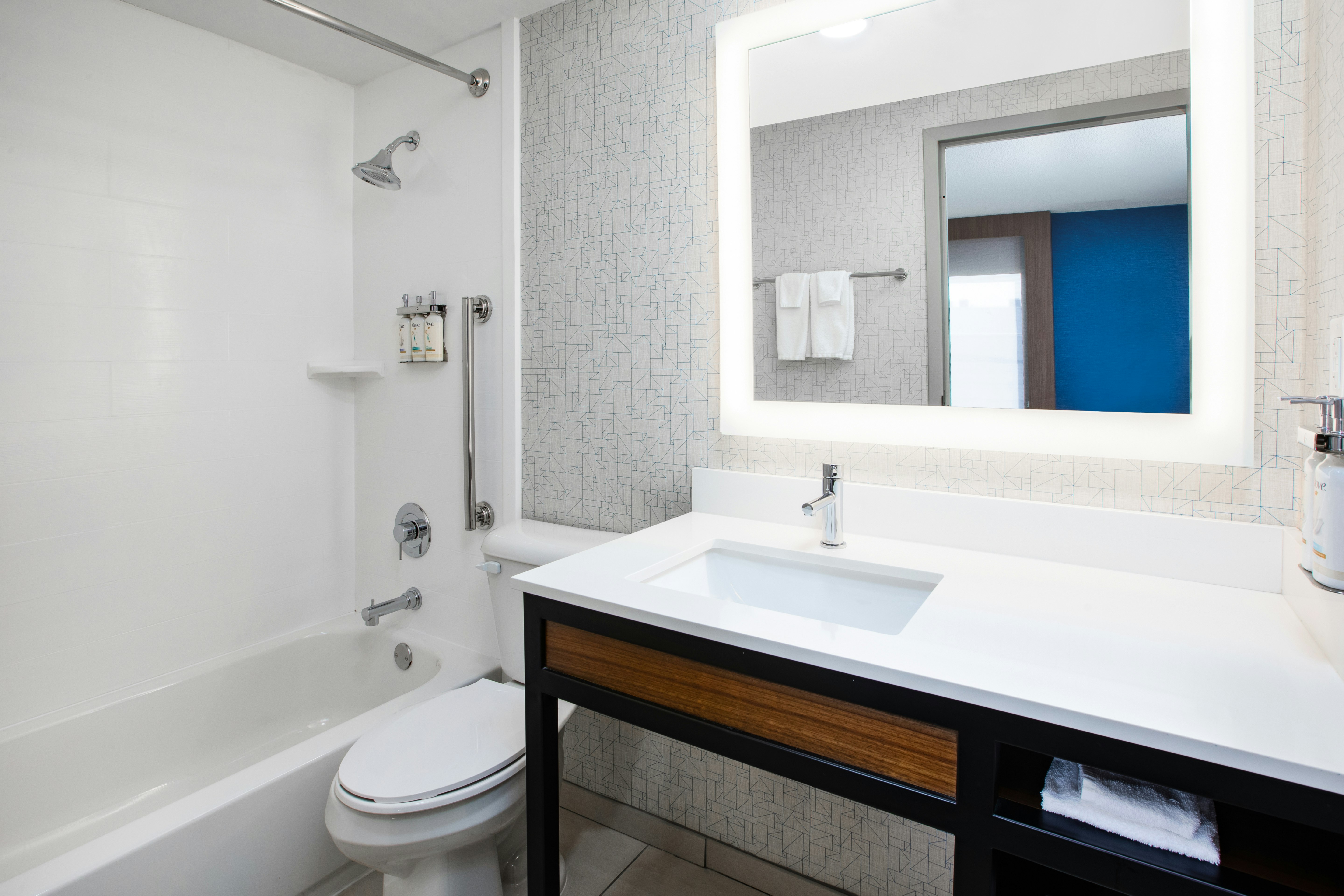 غرفة بسرير كينج لذوي الإعاقة، Holiday Inn Express Nashville Downtown 4/5