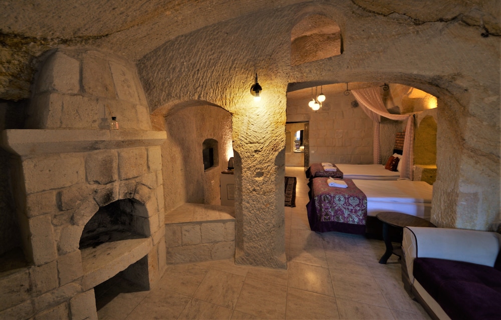 Dedeli Konak Cave Hotel 11/24