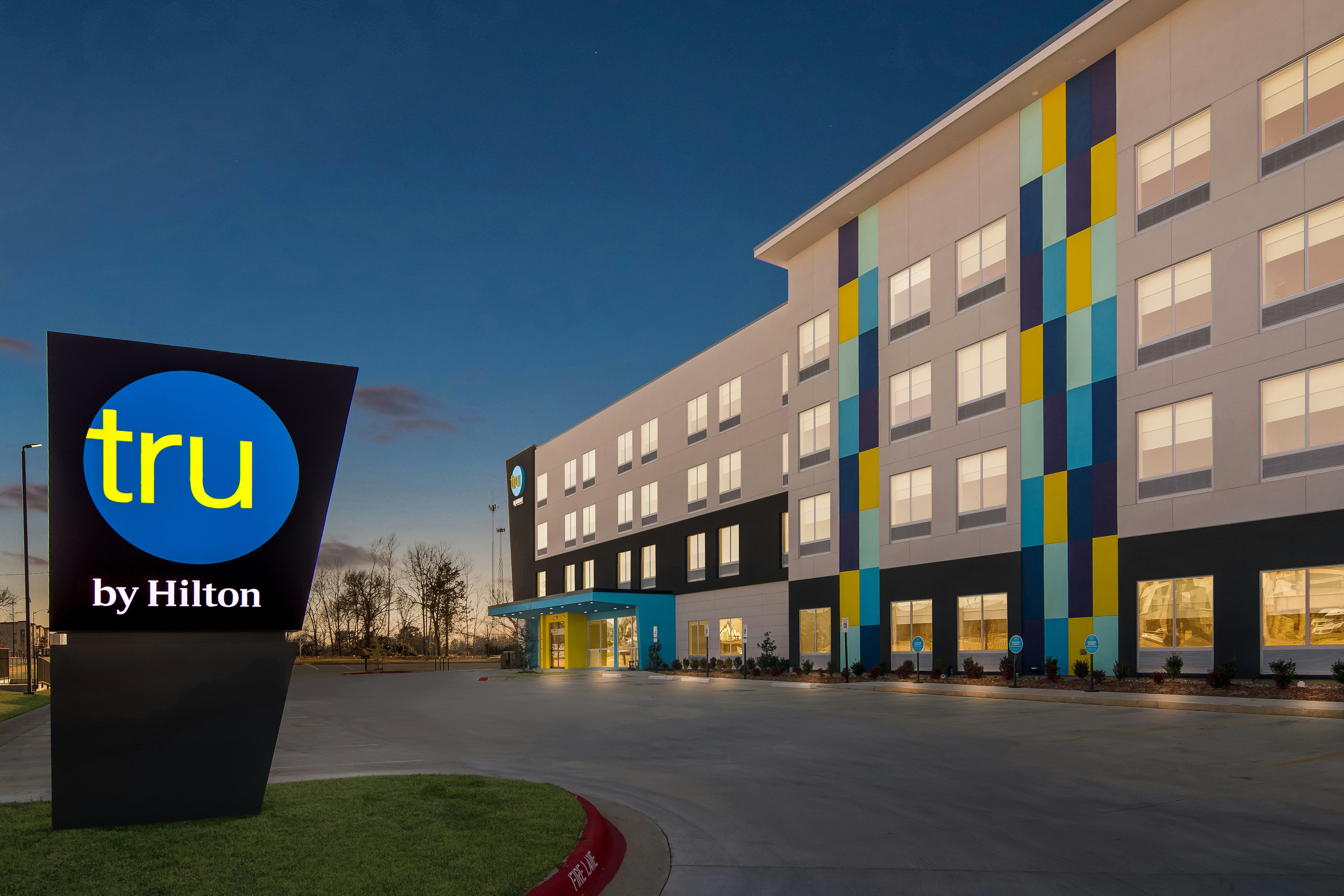 Tru by Hilton Rogers Bentonville 20/20