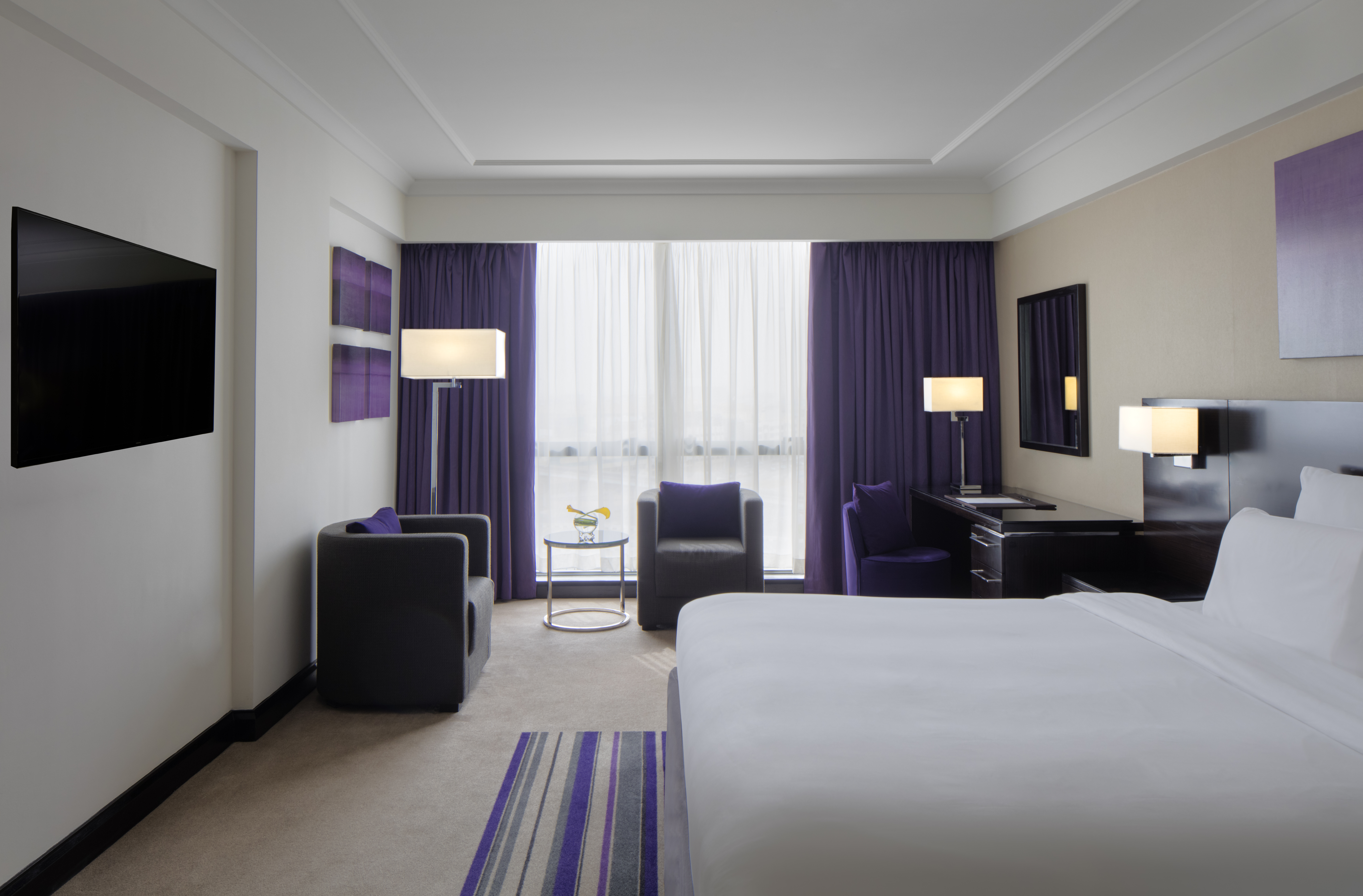 Executive, Suite
