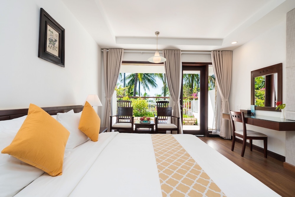 Hoang Ngoc Beach Resort 23/87