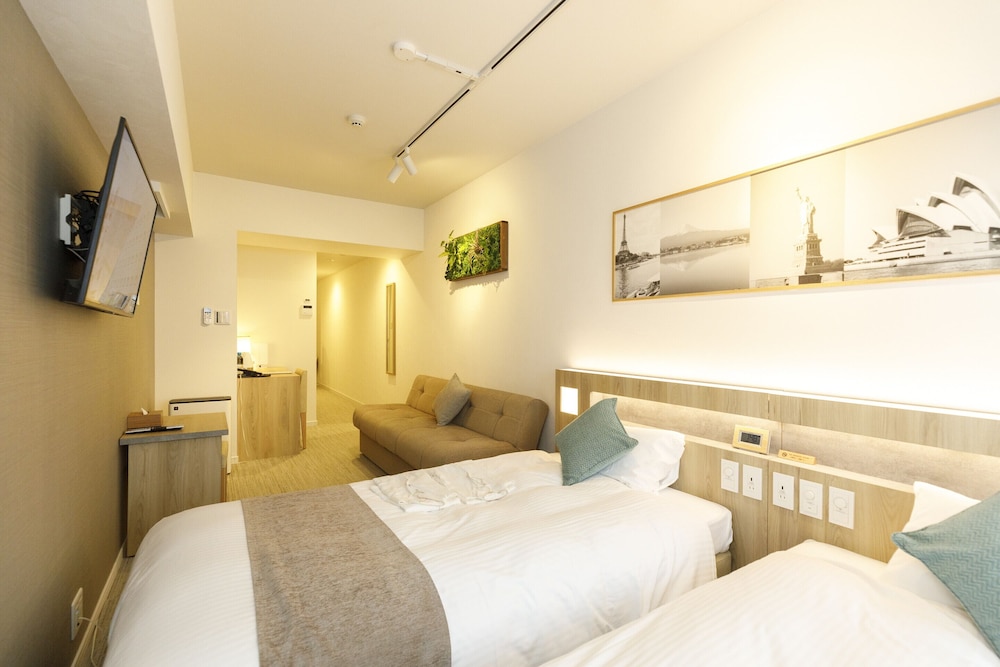 FAMILY, TWIN BEDS, ANNEX