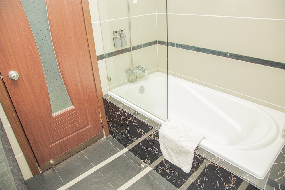 Best Western Plus Paramount Hotel 6/44