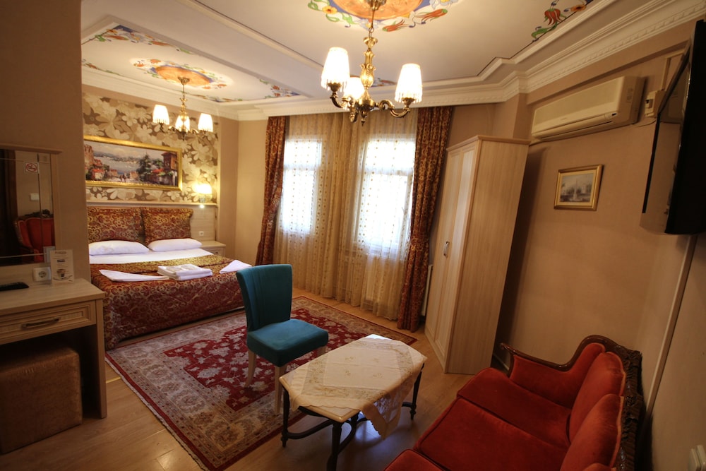 Tashkonak Hotel 57/77