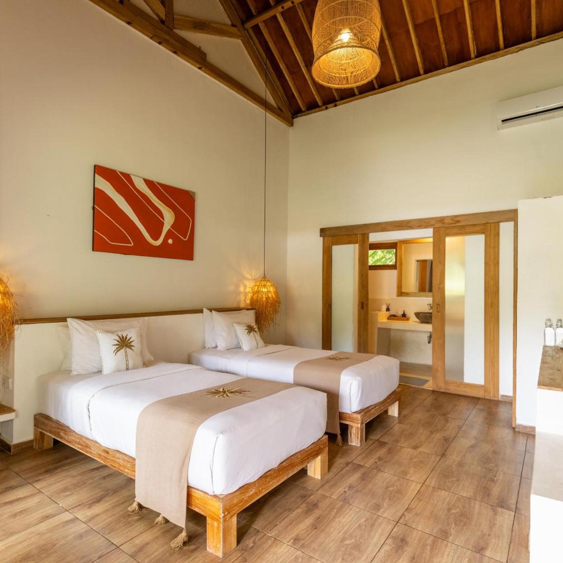 Kuta Baru Hotel 4/34