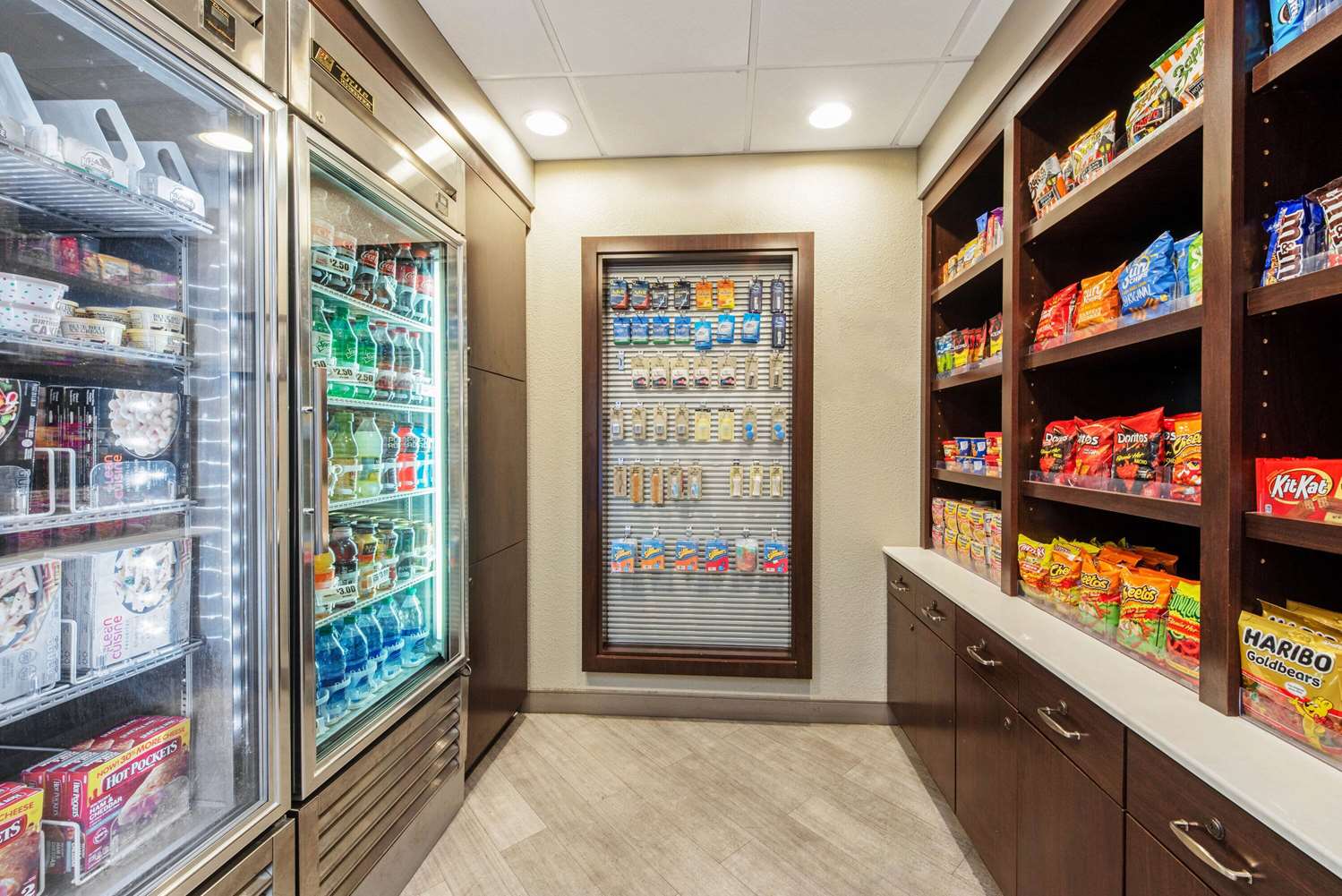 La Quinta Inn Suites New Orleans Airport 11/50
