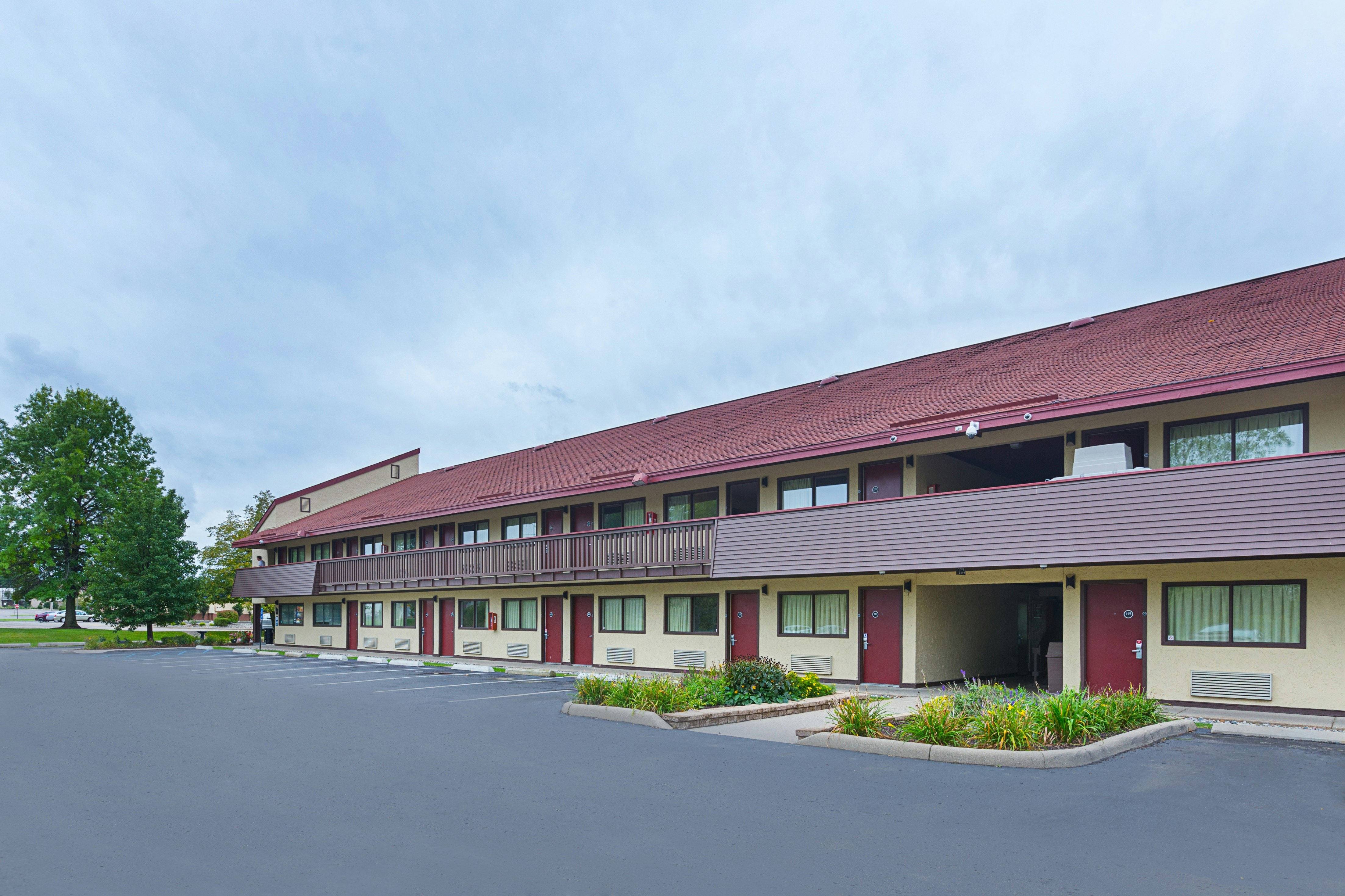 Red Roof Inn Lansing West - MSU 11/30