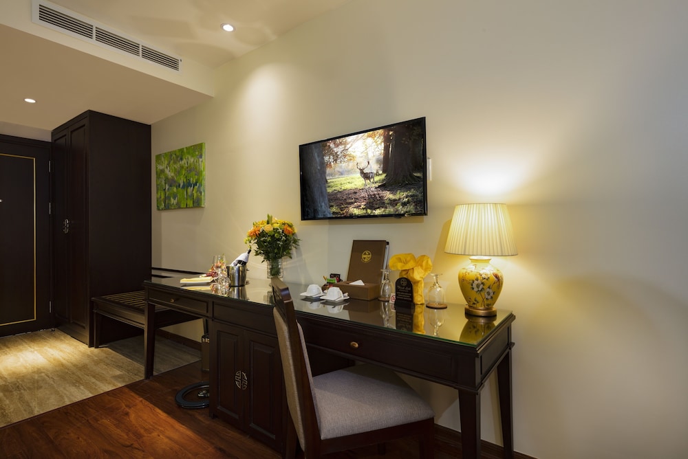 Thanh Lich Royal Boutique Hotel 59/69