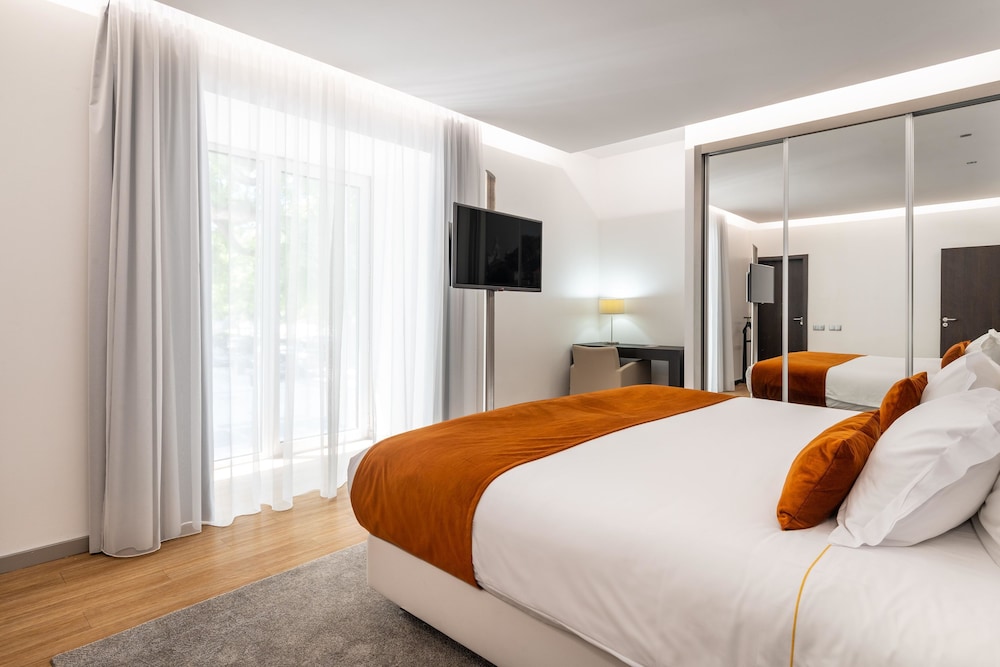 1 BEDROOM, PRESIDENTIAL, SUITE, 2 BATHROOMS