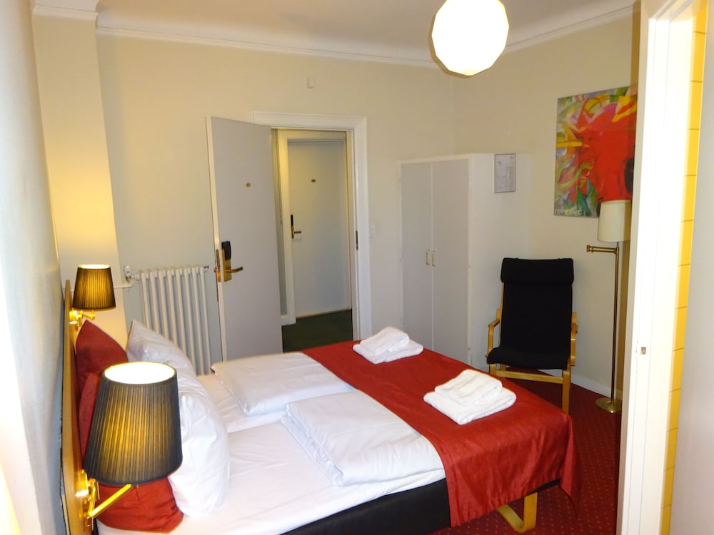 City Nebo Hotel 14/65