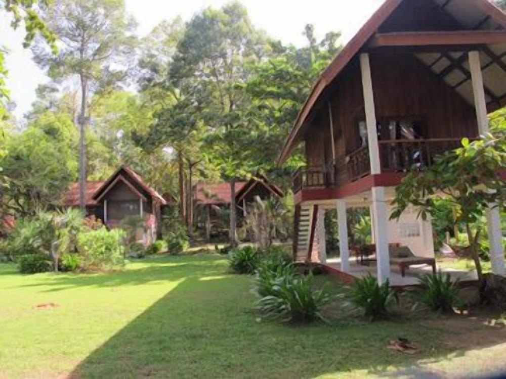 JOY BUNGALOW 36/49