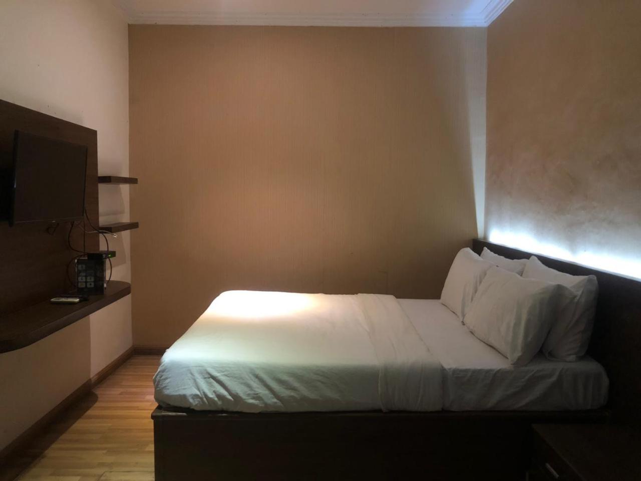 Hotel Aruni Ancol 14/50